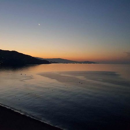 Atico En Almunecar. Primera Linea De Playa Con Vistas Espectaculares Dış mekan fotoğraf