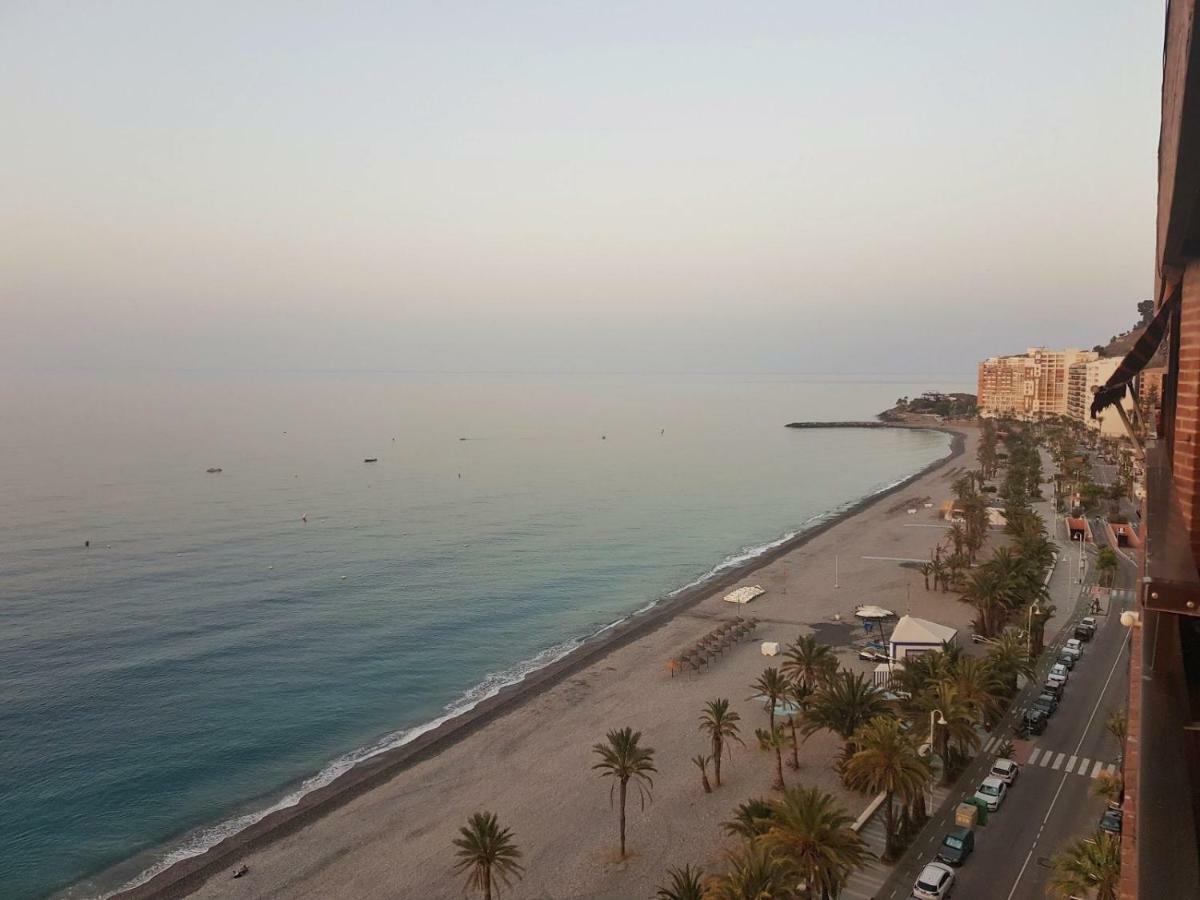Atico En Almunecar. Primera Linea De Playa Con Vistas Espectaculares Dış mekan fotoğraf